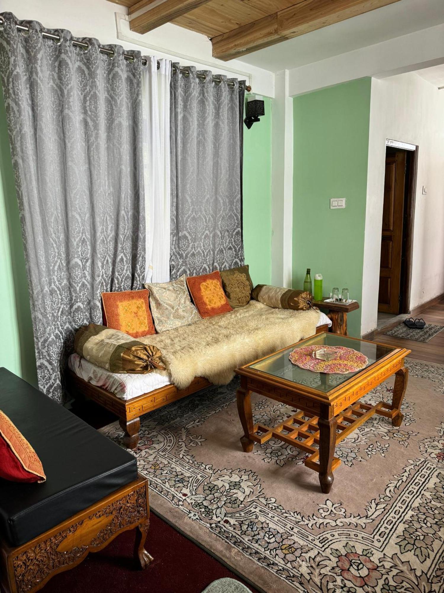 Hermit Retreat Дарджилинг Экстерьер фото